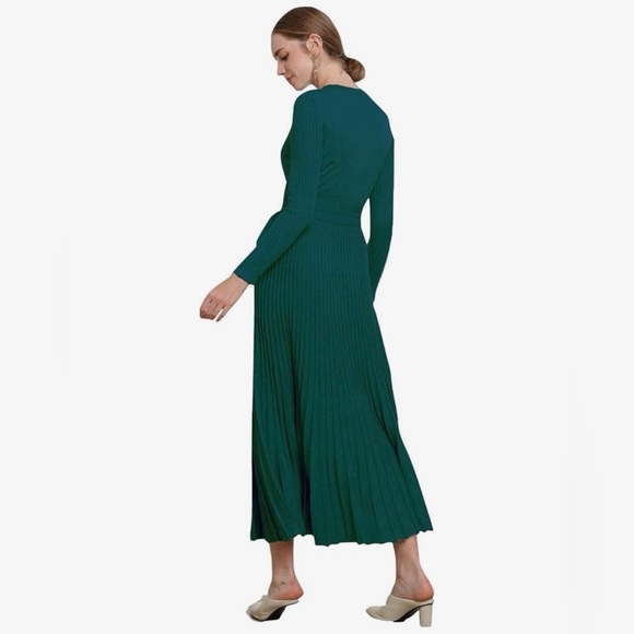 RanRui Womens Pleated Knit Fit & Flare Long Sleeve Cashmere Blend Sweater Dress - Picture 2 of 3